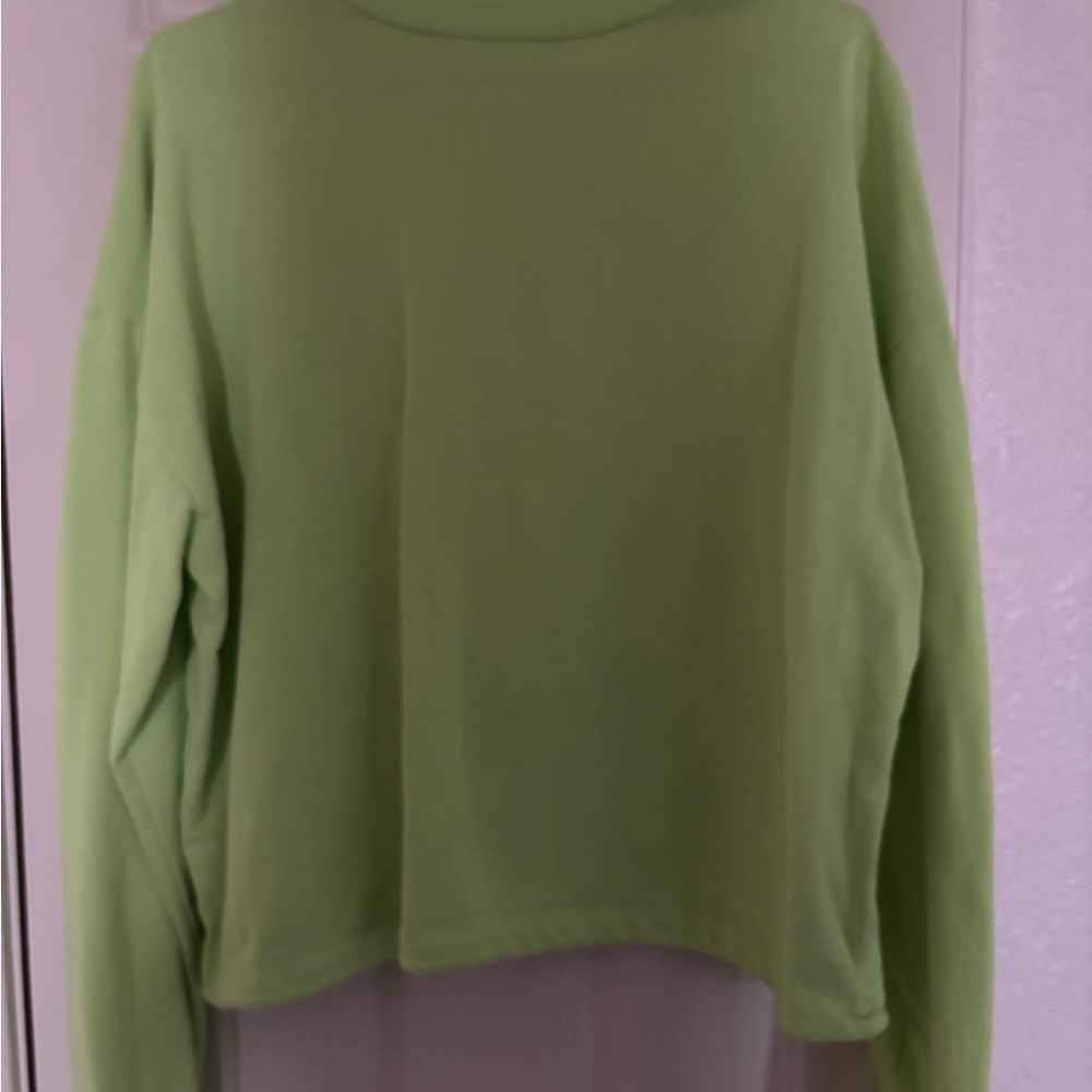 No Boundaries Women’s Sweatshirt
Size XXL
Color neon - Picture 4 of 4
